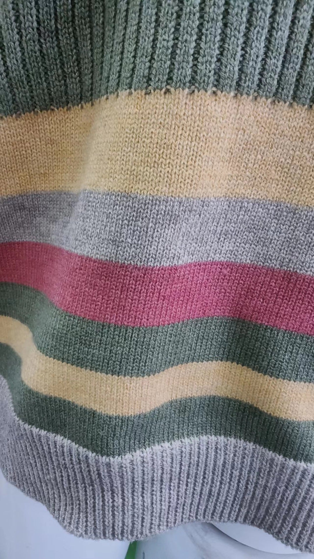 Pull col roulé homme à rayures